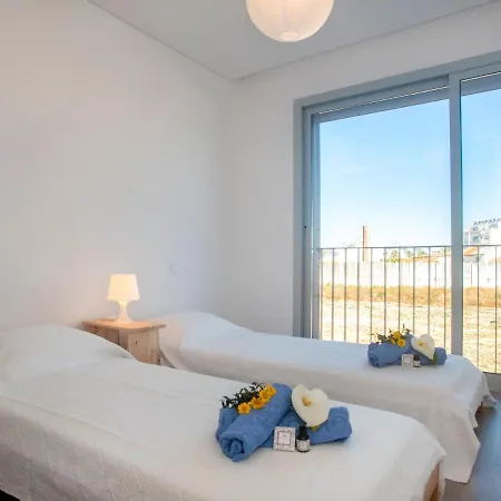 By Interhome * Montijo